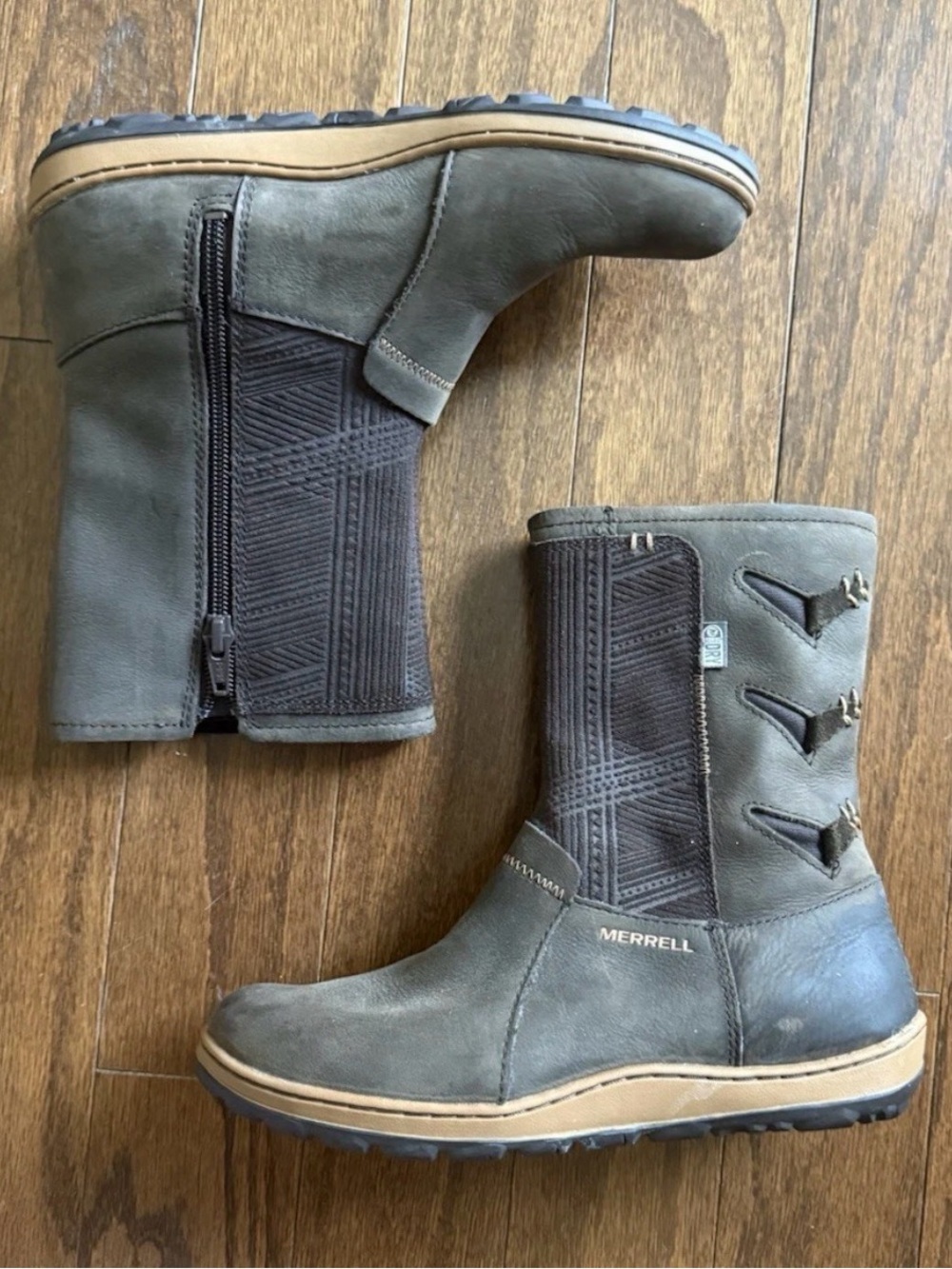 Merrell gray Ashland Vee Mid Waterproof Boots size 5.5 US women’s
